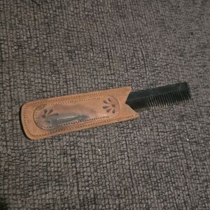 Niagara Falls Vintage Leather Sheath Comb